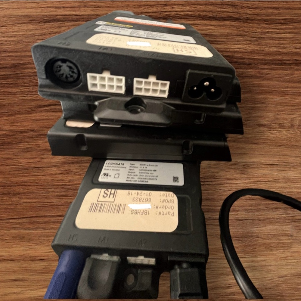Herman Miller Renew HAT Control Box - Picture 4 of 5